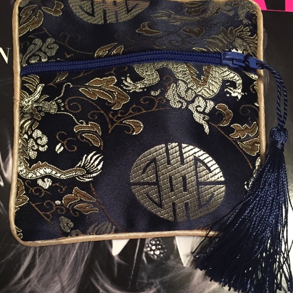 Pearl Strand & Earring Set - Picture 5 of 5